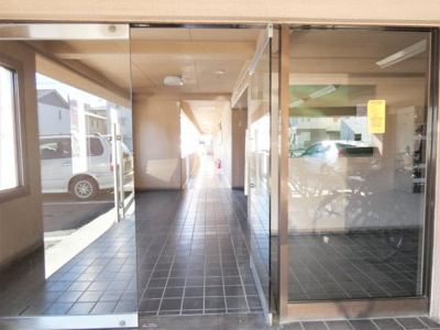 【エントランス】 | 岩木ハイツ