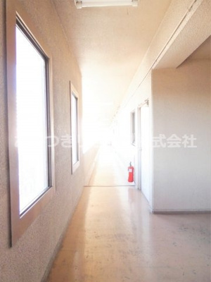 【ロビー】 | 岩木ハイツ