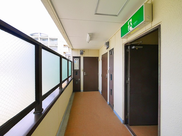 雅叙園ハイツのその他共用部分|共用廊下です