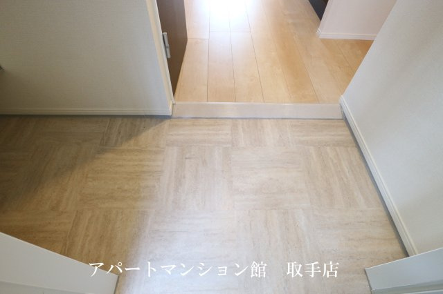 太平オーシカの玄関