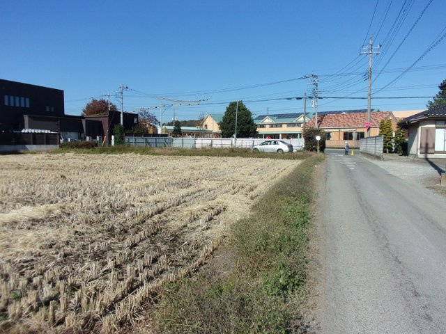 【前面道路含む現地写真】