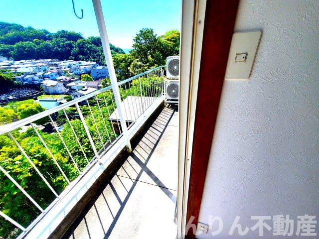 【バルコニー】 | ハイムリベラル | 開放的で明るい空間を演出してくれるバルコニーです