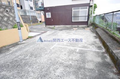 【駐車場】 | ロイヤル野崎