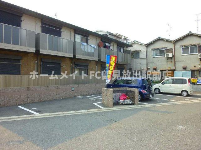 ボーナコムの駐車場
