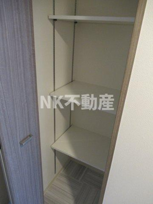 【収納】 | BO BEDRE MIKURIYA(ボーベダーミクリヤ）（八戸ノ里賃貸） | 便利な収納スペースです