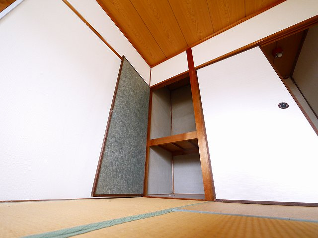 三条三和ハイツの収納|収納スペースも充実しています