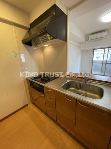 ティーズガーデンのキッチン|コンパクトなキッチンで掃除もラクラク