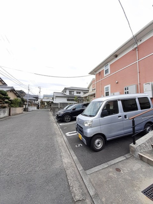 【駐車場】 | ミニヨン ヴィオラ