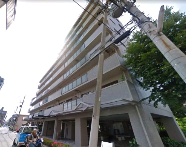 ファミール本山の外観