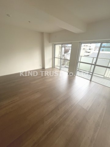 ローレルハイツ北天満2号棟の居間・リビング|おしゃれな居間です