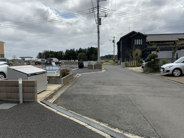 シャルマンの周辺