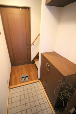 大野ハイツの玄関