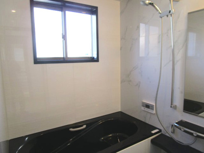 【浴室】 | 高知市薊野西町2丁目 中古売家 3SLDK | バスルーム