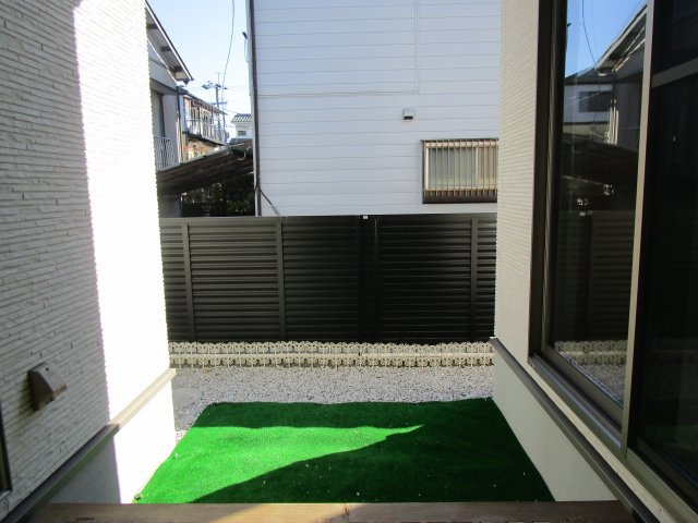 【庭】 | 高知市薊野西町2丁目 中古売家 3SLDK | 中庭