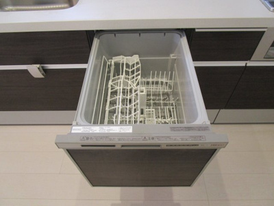 【キッチン】 | 高知市薊野西町2丁目 中古売家 3SLDK | 食洗器乾燥機付き