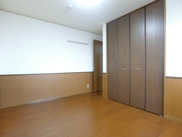 マンマミーヤB棟の洋室