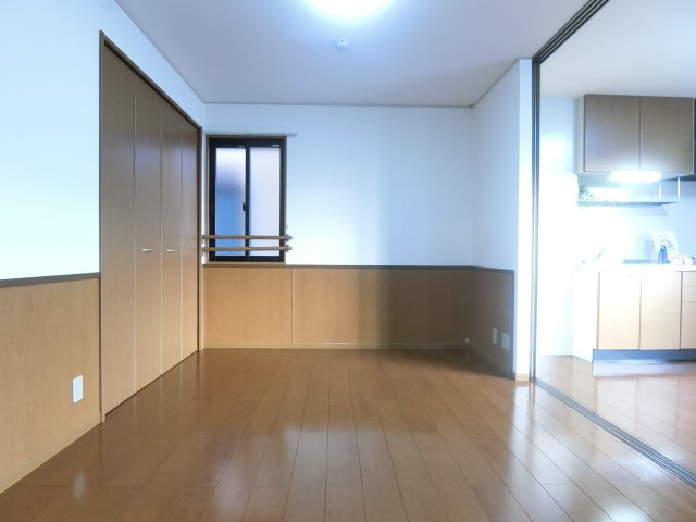 マンマミーヤB棟の洋室