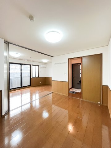 マンマミーヤB棟の洋室