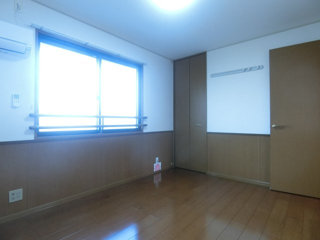 マンマミーヤB棟の洋室