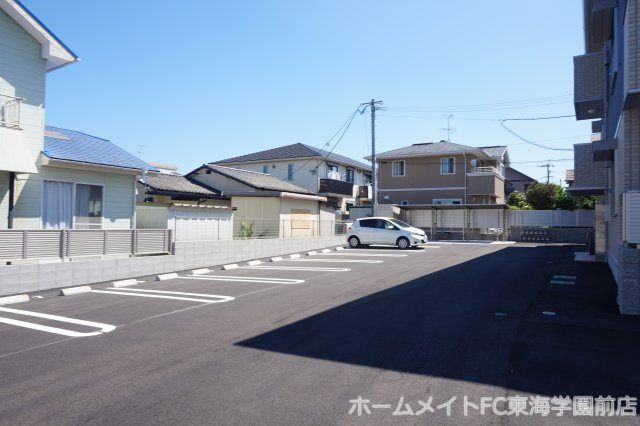 熊本市東区戸島西１丁目のアパートの駐車場