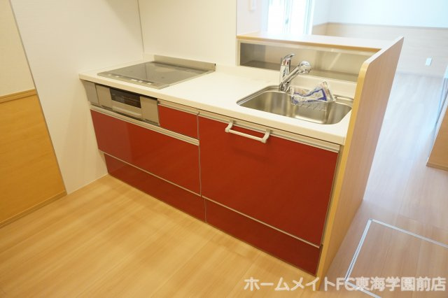 熊本市東区戸島西１丁目のアパートのキッチン