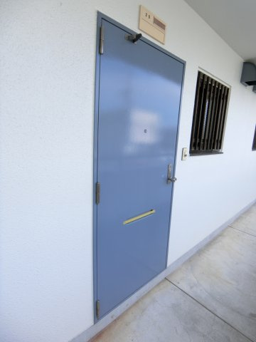 ロイヤルシングルの玄関