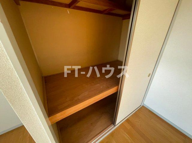習志野市大久保２丁目のアパートの収納