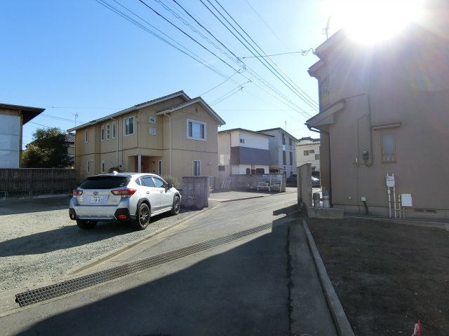 高崎市日光町売土地の前面道路含む現地写真