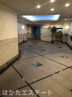 【エントランス】 | ゆとりのあるエントランスです