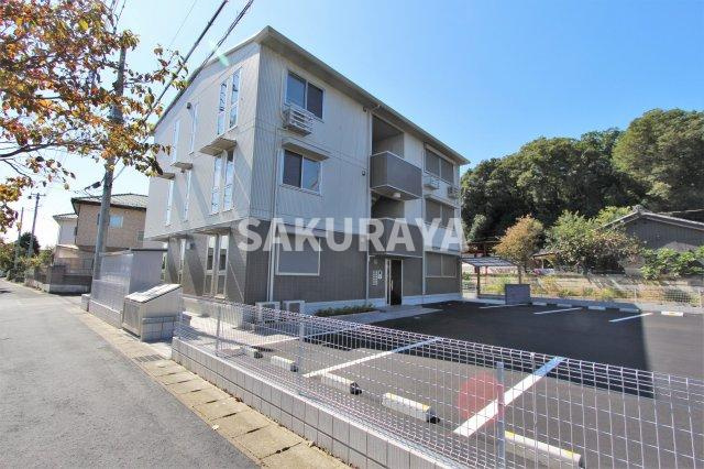 グランプリスの外観