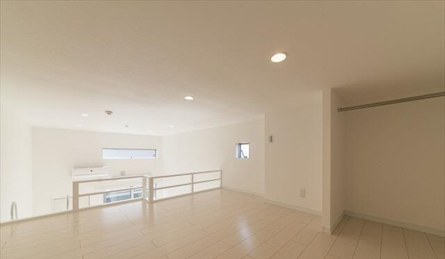 アレーゼ津田沼の居間・リビング