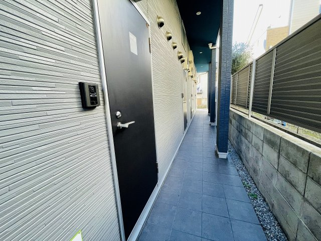 アレーゼ津田沼の玄関