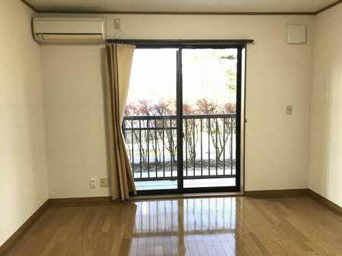 【洋室】 | フォンテーヌ軽井沢