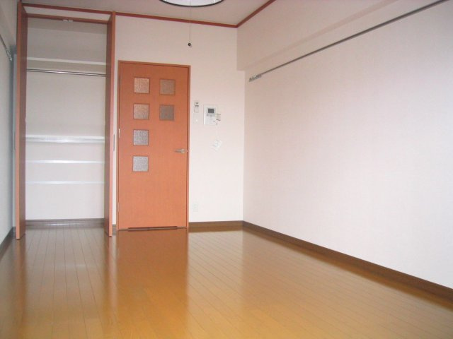 【洋室】 | ロイヤル博多駅東