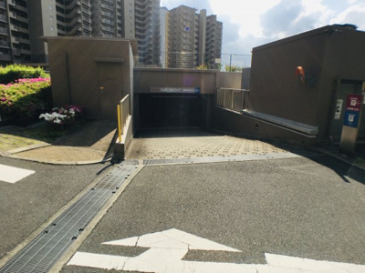 【駐車場】 | 新千里桜ヶ丘メゾンシティ五番館