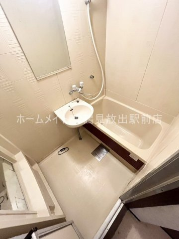 ロジュマン鶴見の浴室