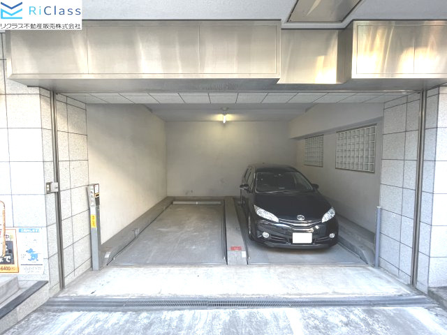 ランドマークシティ神戸西元町の駐車場