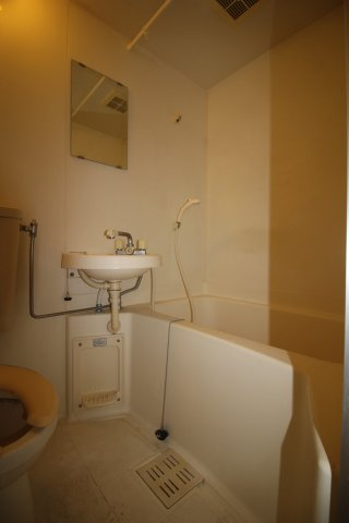 COMODO　A,B,C,Dの浴室