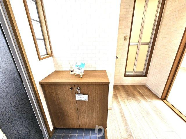 【玄関】 | ルミナスコート