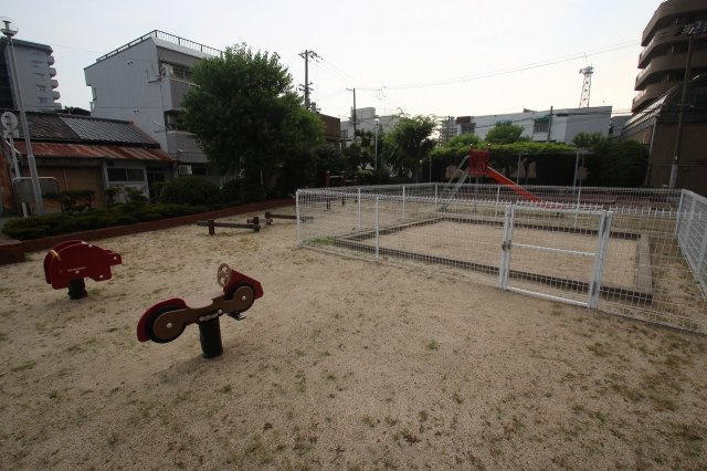 城北ハイツ2号館の周辺|近くに小さいお子様が遊んでいただける公園もありますよ♪
