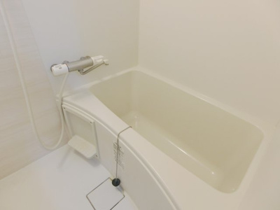 【浴室】 | ワコーレヴィータ神戸下沢通Plus | 日々の疲れを癒すお風呂付です