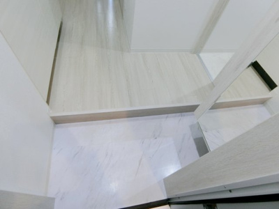 【玄関】 | ワコーレヴィータ神戸下沢通Plus | シンプルで使いやすい玄関です