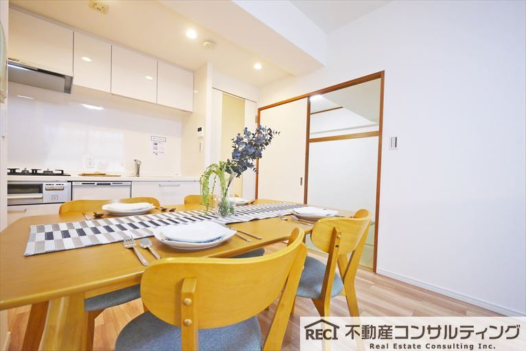 グランシェソワ深江本町の駐車場