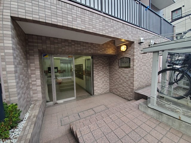 菱和パレス中野弥生町のエントランス|菱和パレス中野弥生町