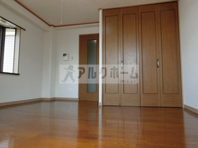 ベルクレーネユーの居間・リビング|ベルクレーネユー　洋室