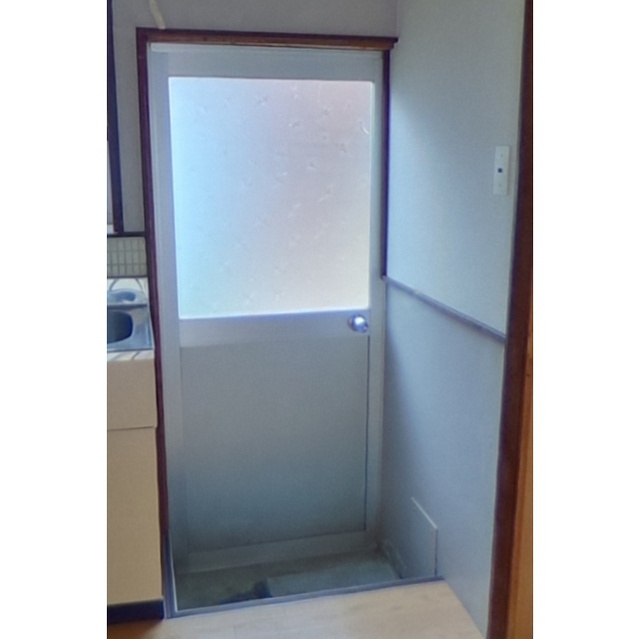 岐阜市長良宮路町１丁目の一戸建てのその他|勝手口