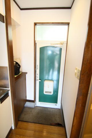 ミノワサンライズの玄関|別部屋の参考写真です。