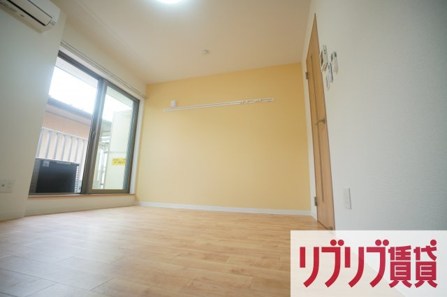 ライブリー千葉松波の居間・リビング