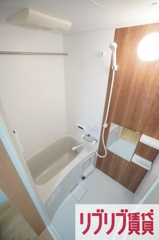 ライブリー千葉松波の浴室