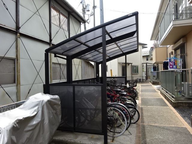 倉敷市八王寺町のアパートのその他共用部分|自転車置き場